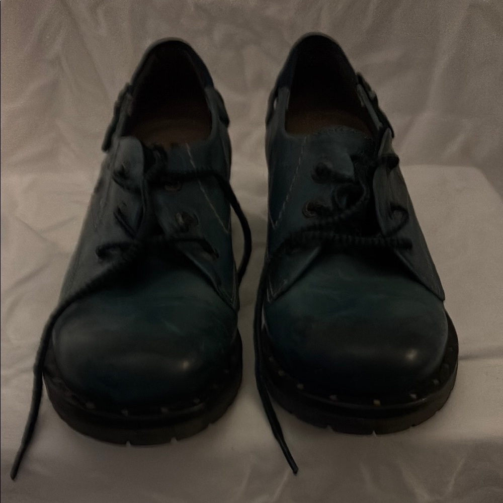 Stylish Teal Lace-Up Shoes